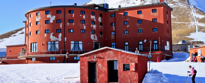 I BAMBINI DI AMATRICE SUGLI SCI A CAMPO IMPERATORE