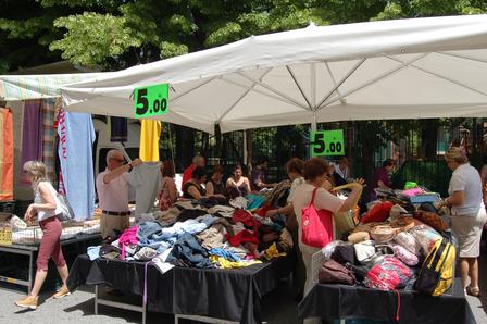 DOMENICA ALL’AQUILA LA FIERA DI SAN MASSIMO, BANCARELLE DENTRO E FUORI IL PARCO DEL CASTELLO