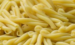 STROZZAPRETI, A POGGIO PICENZE SI RIPETE IL RITO CULINARIO