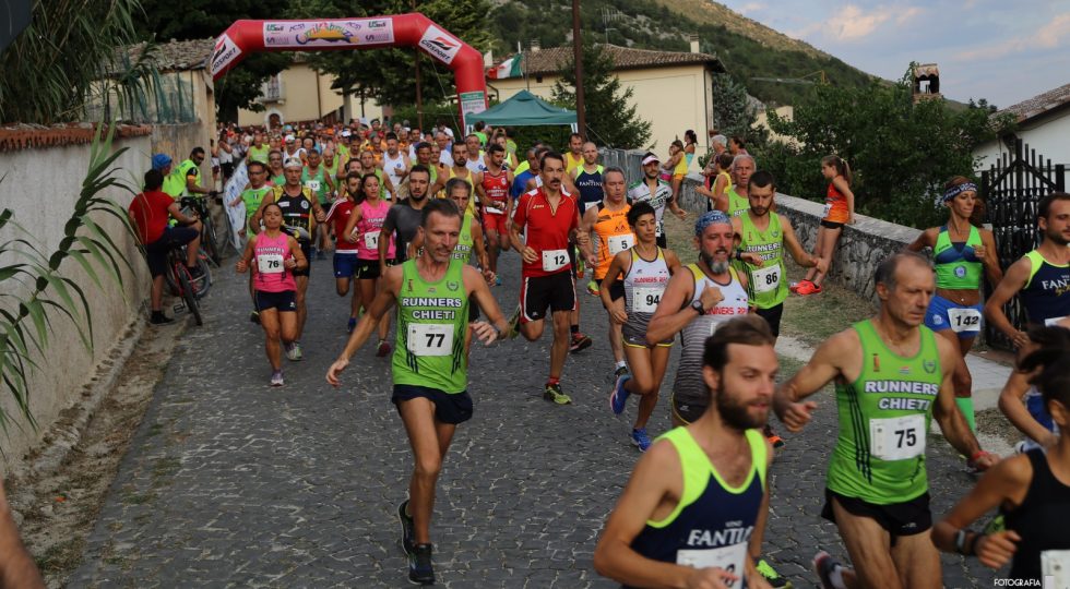 ZAFFERUN, DI CORSA SULLE VIE DELL’ORO ROSSO TRA STORIA E SAPORI
