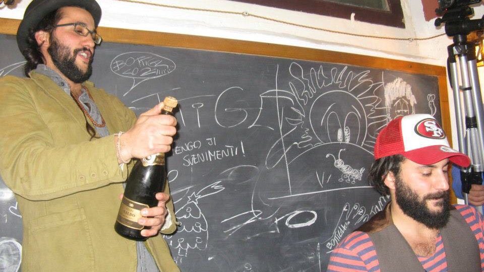 L’AQUILA, LA BOTTIGLIERIA LO ZIO RIAPRE IN CENTRO PER L’APERITIVO DELLA VIGILIA DI NATALE