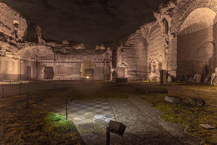 AL VIA LE VISITE NOTTURNE ALLE TERME DI CARACALLA CON STORICI E ARCHEOLOGI