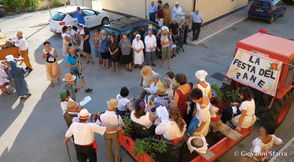 A ROIO UN TUFFO NELLE ANTICHE TRADIZIONI CON LA FESTA DEL PANE