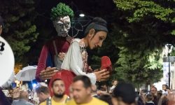 MARIONETTE GIGANTI ANCHE DAL BELGIO INVADONO ROSETO PER UNA SERA