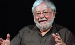 AL FESTIVAL DEL TEATRO COMICO DI SANT’OMERO SI RIDE IN MEMORIA DI PAOLO VILLAGGIO