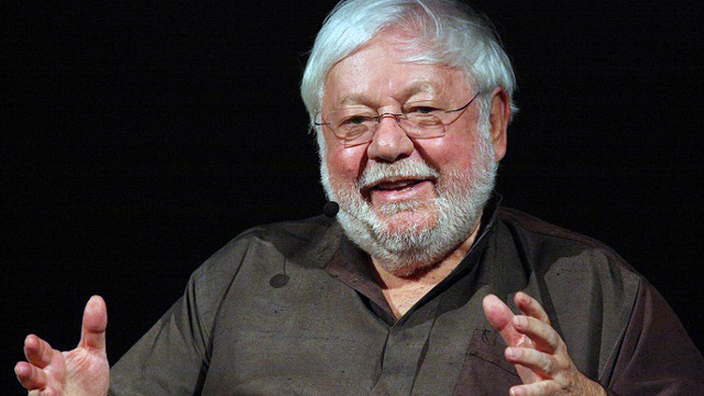 AL FESTIVAL DEL TEATRO COMICO DI SANT’OMERO SI RIDE IN MEMORIA DI PAOLO VILLAGGIO