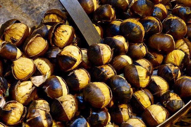 CIBI E VINI LUNGO LE ANTICHE RUE DI CIVITELLA ROVETO