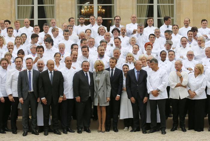 MACRON RICEVE 180 TOP CHEF CHE PROMUOVERANNO LA CUCINA FRANCESE