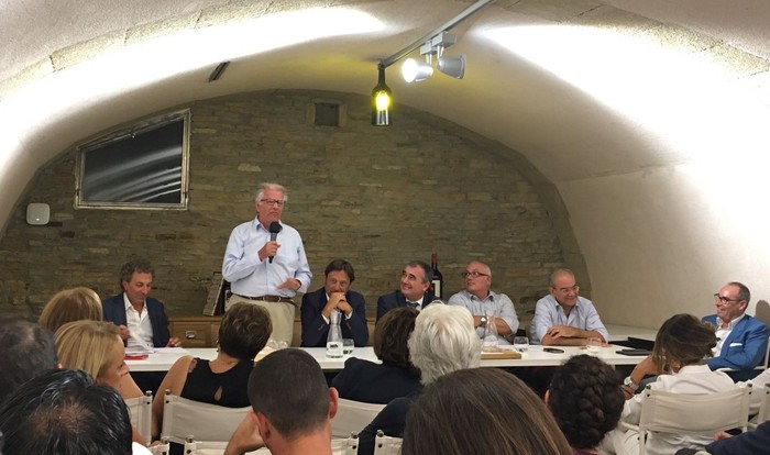 LEGGE SULL’ENOTURISMO, SI STRINGONO I TEMPI IN SENATO
