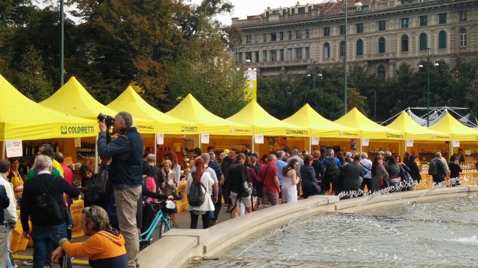 #STOCOICONTADINI, A MILANO TUTTI PAZZI PER LA MORTADELLA DI CAMPOTOSTO