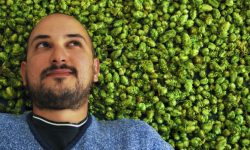 BEER INSPIRED, IL LUPPOLO ABRUZZESE CHE CRESCE SULLE COLLINE DI ATRI E LA SUA BIRRA