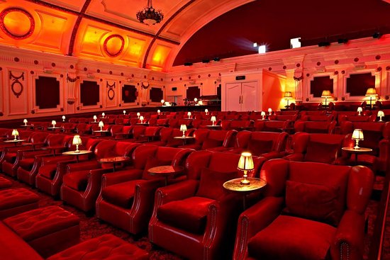 APERICINEMA, AL PACIFICO DI SULMONA IL SAPORE DELL’ELECTRIC DI PORTOBELLO ROAD