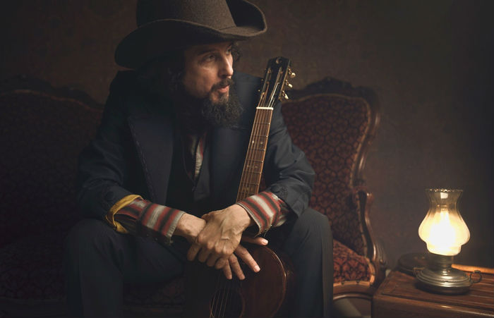 CONCERTO DI CAPODANNO CON VINICIO CAPOSSELA A PESCARA
