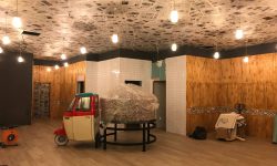 JOHNNY TAKE UE’, LA PIZZA A PORTAFOGLIO ITINERANTE APRE ALL’AQUILA