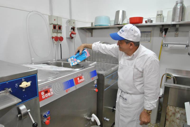 LA GELATERIA ROLANDO DI SANT’EGIDIO ALLA VIBRATA TRA LE 18 ABRUZZESI IN GUIDA GAMBERO ROSSO