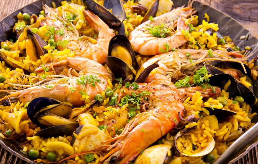 AL 100 MONTADITOS DELL’AQUILA NUOVO MENÙ E ARRIVA LA PAELLA