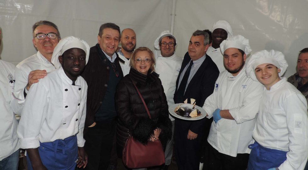 D’ANNUNZIO E L’ENOGASTRONOMIA DELLA MEMORIA, STUDENTI DELL’ALBERGHIERO CUCINANO I PIATTI DEL VATE
