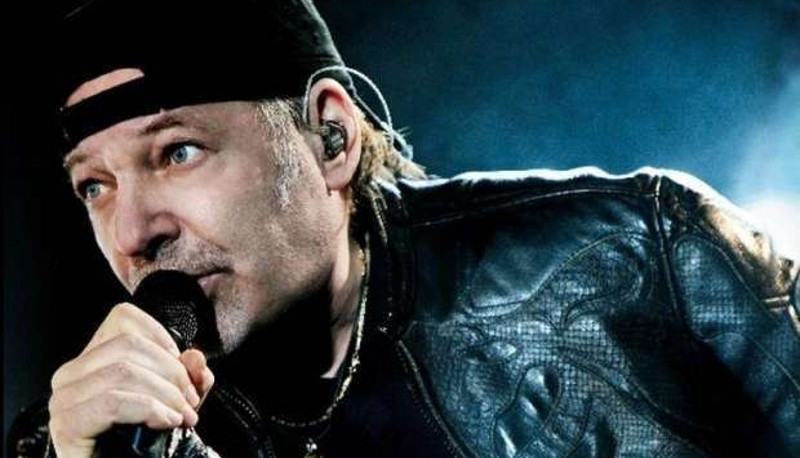 PASQUA, A PAGANICA TRIBUTE BAND DI VASCO ROSSI CHIUDE LE FESTE