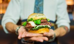 AL QUARTIERE PRATI ARRIVA BANCHINA 63, FISHBAR ALL’ITALIANA