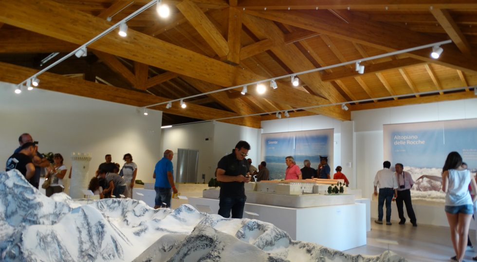 MILLE TURISTI ALLE GROTTE DI STIFFE IL PRIMO MAGGIO