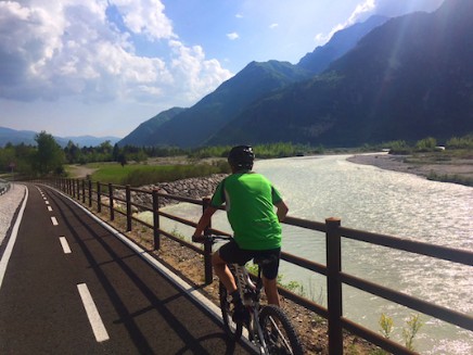 IL VENETO LANCIA LA CICLABILE DEL PIAVE, 220 CHILOMETRI DALLE DOLOMITI AL MARE