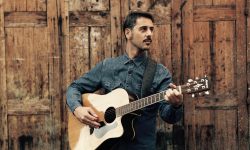 CLAUDIO BATTILORO, DA L’AQUILA A BARCELLONA IN USCITA CON IL NUOVO ALBUM DA SOLISTA “SGUARDI”