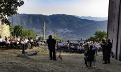 CARMINA BURANA E ORCHESTRA NOTTURNA CLANDESTINA CHIUDONO FESTIVAL PIANA CAVALIERE