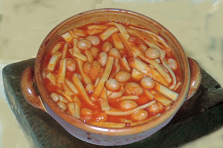 AVEZZANO, A BORGO INCILE LA SAGRA SAGNE E FAGIOLI