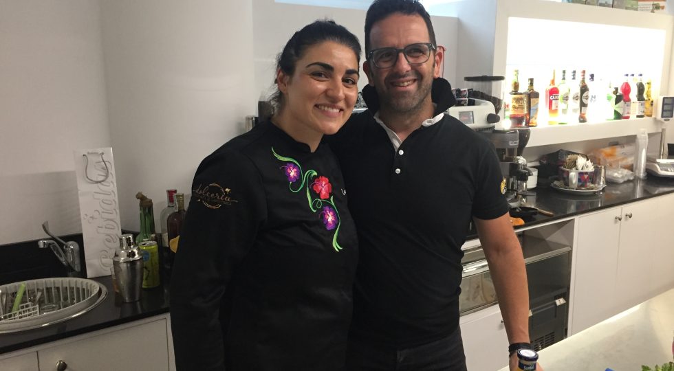 L’AQUILA, ECCO LA “DOLCERIA” DI TOMMY CAFORIO E LA SUA MARIANGELA – FOTO