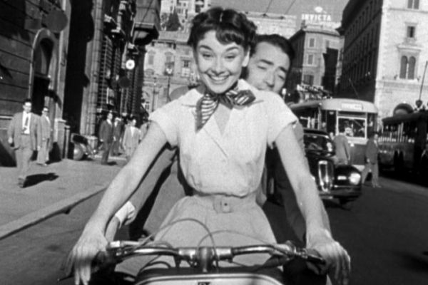 “NENETTA”, L’EMANCIPAZIONE FEMMINILE NEGLI ANNI SESSANTA NEL ROMANZO DI CARTA BELFIORE