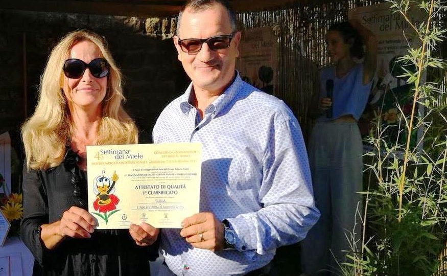 MIELE, 8 PREMI PER “L’APE E L’ARNIA” DI SELVA DI ALTINO