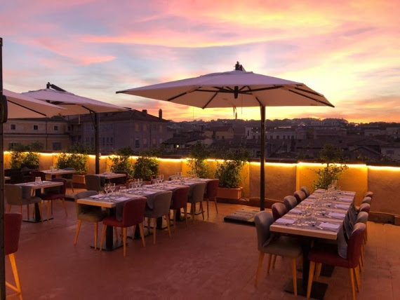EGO BISTROT, LA NUOVA TERRAZZA NELLA STORICA DIMORA DEI DORA PAMPHILI