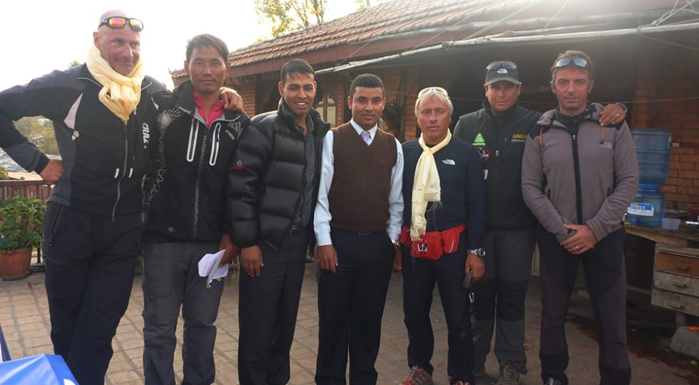 QUELLA VOLTA CHE QUATTRO ABRUZZESI SALIRONO SULLA VETTA NEPALESE DELL’AMA DABLAM