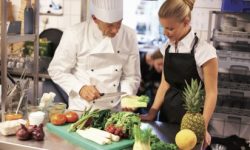 CULTURA DELLA RISTORAZIONE, A PESCARA UN CICLO DI INCONTRI SULL’ALIMENTAZIONE INFORMATA