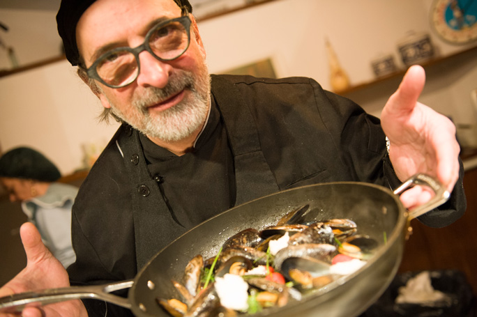 Andy Luotto Superstar A Raccogli Conosci E Degusta Per Celebrare Lo Zafferano Virtu Quotidiane Il Quotidiano Enogastronomico Abruzzese