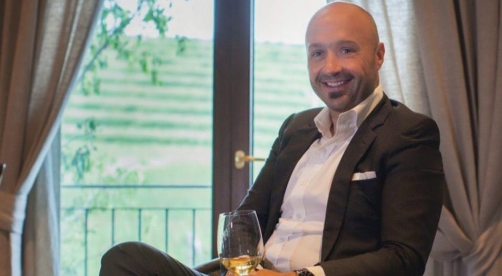 A JOE BASTIANICH IL PREMIO GIANNI MASCIARELLI “OLTRE LA VITE”, LA CONSEGNA A SAN MARTINO SULLA MARRUCINA