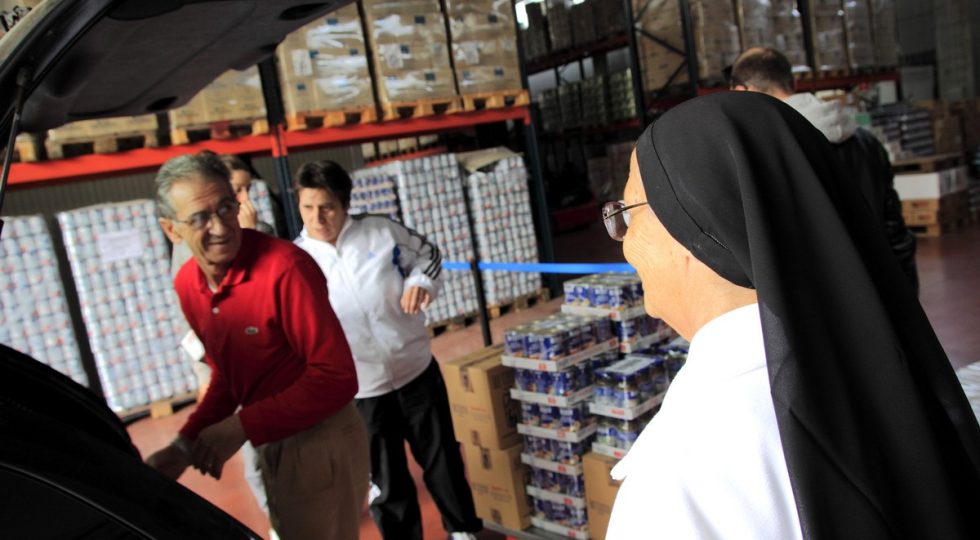 UN’ORA PER IL BANCO ALIMENTARE: MARATONA BENEFICENZA NEI SUPERSTORE OASI D’ABRUZZO