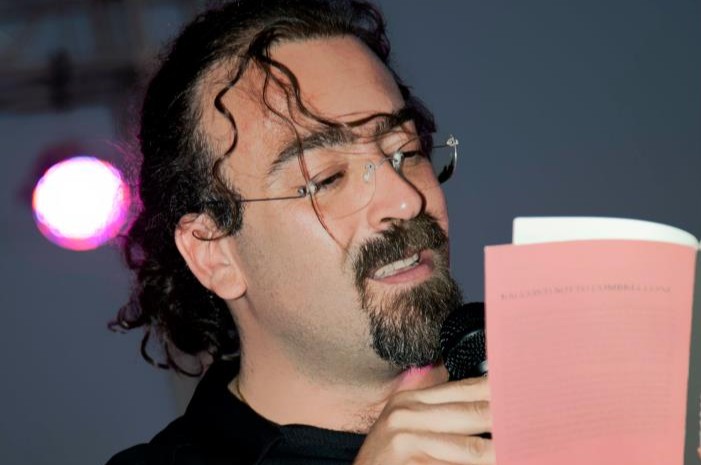 LIBRI, ANDREA VIVIANI PRESENTA RACCOLTA DI POESIE AL POLARVILLE DELL’AQUILA