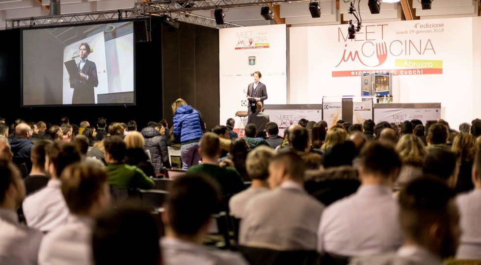ROMITO COI SUOI ALLIEVI, ULIASSI CON IL SUO LAB E TANTO ALTRO AL MEET IN CUCINA ABRUZZO