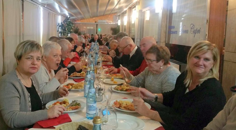 CENA SOCIALE CON TAVOLATA RECORD PER GLI ABRUZZESI DEL TRENTINO ALTO ADIGE