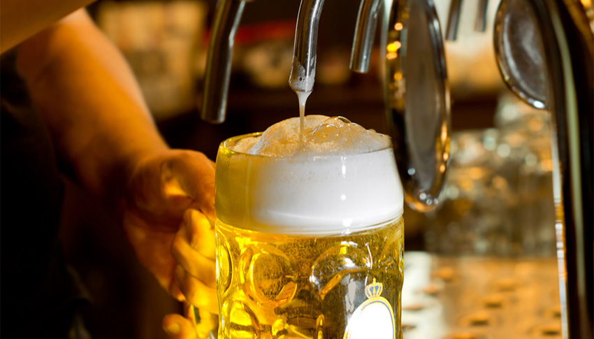 OVINDOLI WINTER BEER FEST, SABATO BOCCALI IN ALTO DAVANTI AL FALÒ
