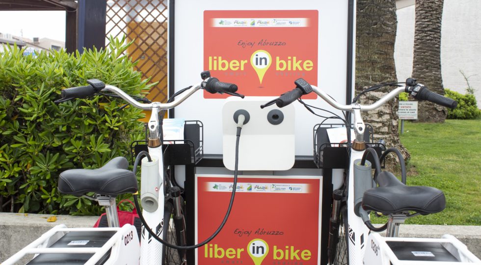 AL PORTO TURISTICO DI PESCARA LA PRIMA STAZIONE E-BIKE D’ABRUZZO