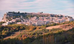 CIVITELLA DEL TRONTO WILD, VISITA IN FORTEZZA E CONCERTO SOTTO LE STELLE