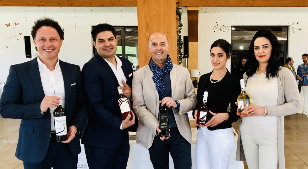 “PASQUETTA EDITION”, IL CLUB DELLE BOLLICINE E DEL VINO A TERRE D’ERCE