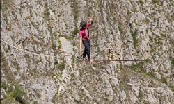 FUNAMBOLI AL CASTELLO DI OCRE, ADRENALINA SUL MONTE CIRCOLO