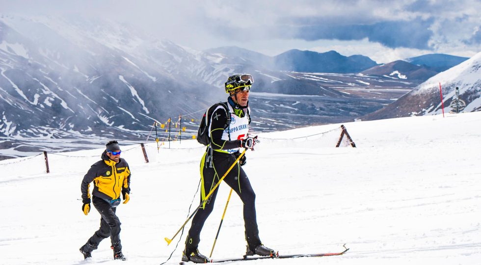 SULLE NEVI DI CAMPO IMPERATORE SIPARIO SULLO SKIALPDEIPARCHI 2019