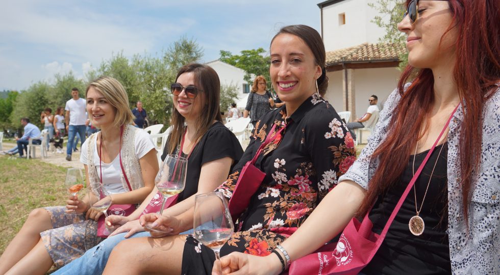 SABATO E DOMENICA “CANTINE APERTE” ANCHE IN ABRUZZO, 41 AZIENDE PRONTE AD ACCOGLIERE