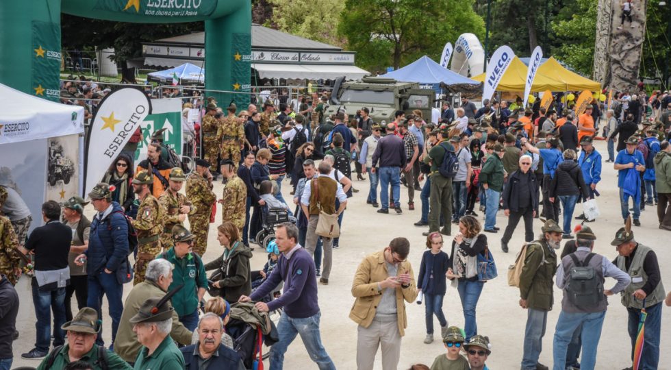 IN 25 MILA ALL’APERTURA DELLA CITTADELLA DEGLI ALPINI ALLESTITA A MILANO PER L’ADUNATA NAZIONALE