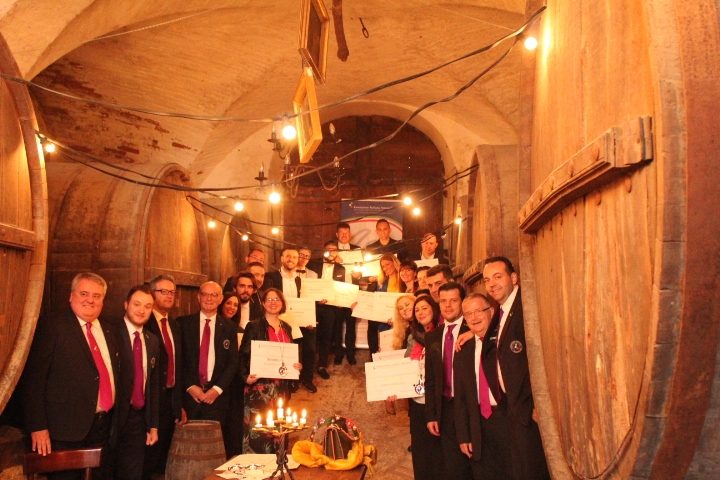 FIS, DIPLOMI A 21 NUOVI SOMMELIER AL CASTELLO DI SEMIVICOLI