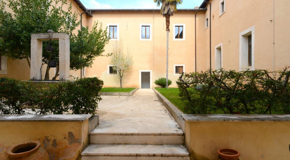 DEGUSTAZIONI TRA CHIOSTRI E CONVENTI, NEL WEEKEND “FAI PERCORSI SLOW” PER CONOSCERE L’ABRUZZO CON VINO E CIBO